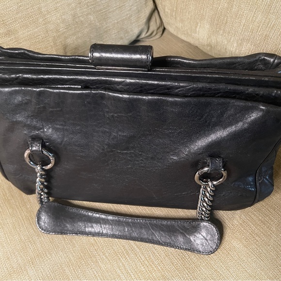 Chanel Perfect Day Tote Black Leather - Picture 5 of 16